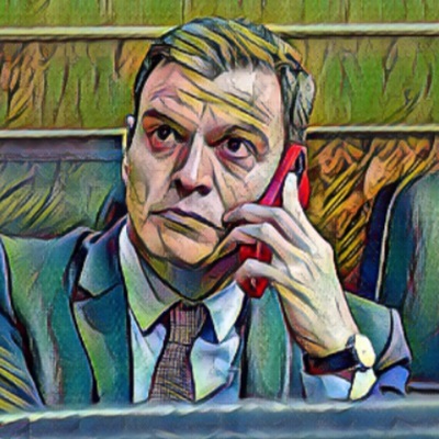 Sancho hablando por el móvil